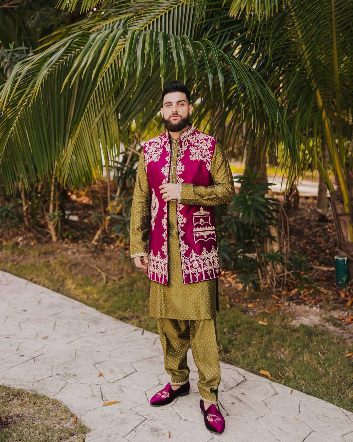 Punjabi clothing hi-res stock photography and images - Alamy