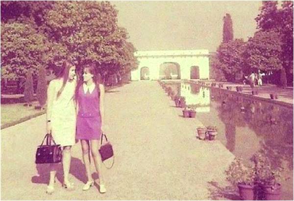 European tourists at Shalimar Gardens (Lahore, 1966)