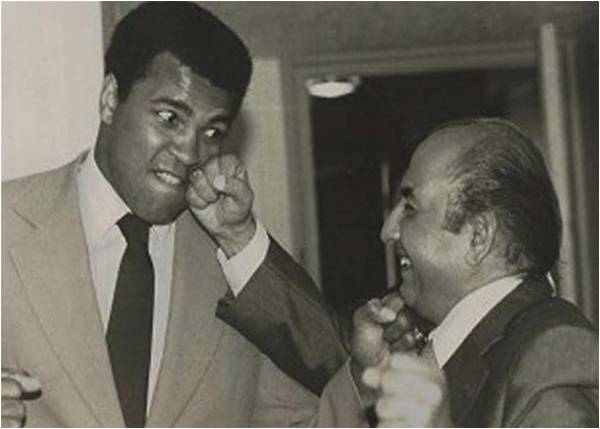 Mohammad Rafi and Muhammad Ali (Chicago, 1979)