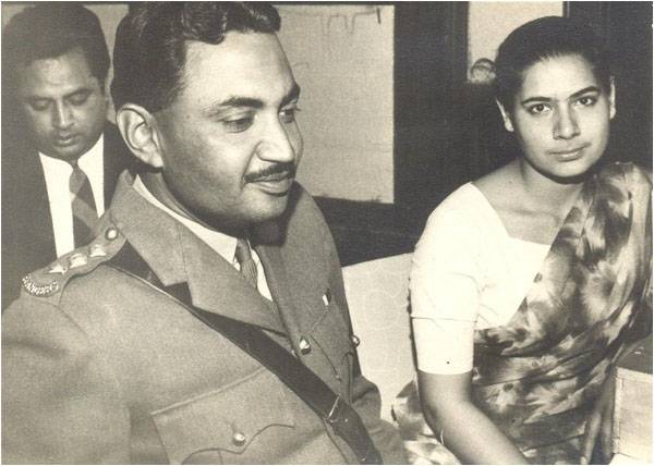 Col Raja Gul Bahar Kiani with Aslam Pervez and Ishrat Ghani (1962)