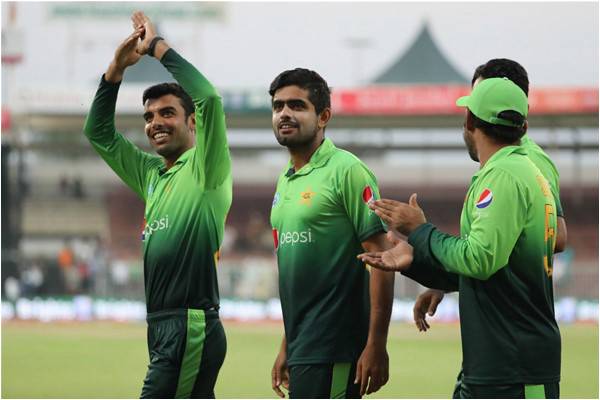 High five for Pakistan
