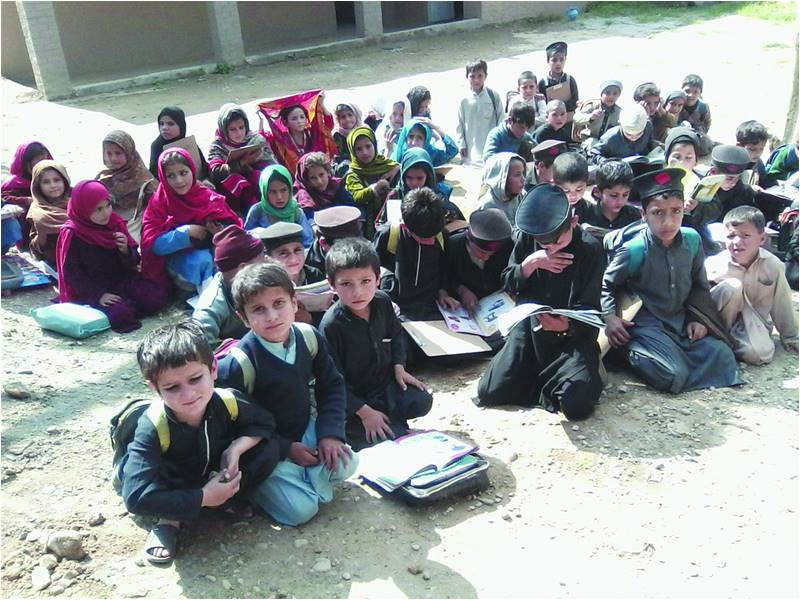 Absent teachers, missing facilities in schools of KP’s new districts
