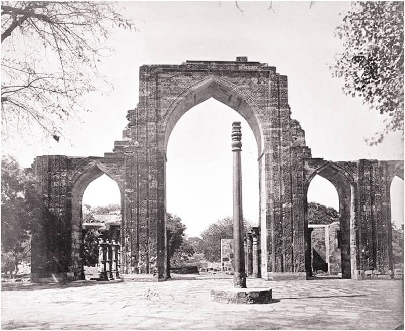 Great Arch and Iron Pillar