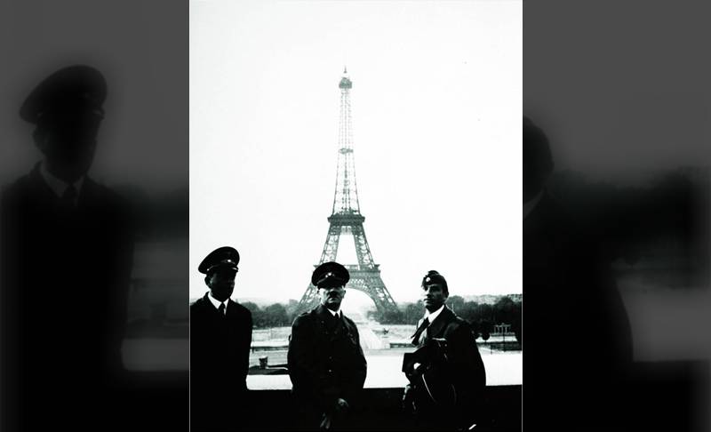 Hitler and Speer in Paris (1940)