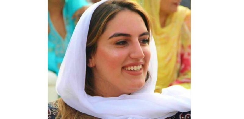 Bakhtawar Stands By Her View On Restricting Single Men To Ensure Women's Safety