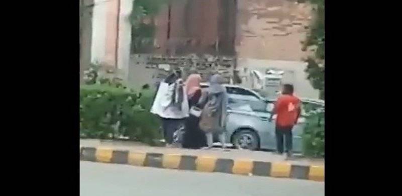 Man Who Sexually Harassed Women At Lahore Bus Stop Arrested After Video Goes Viral