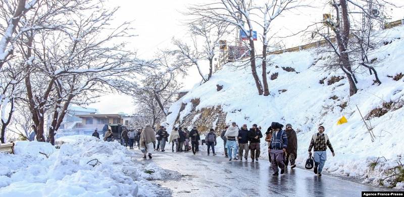 Travel To Murree Temporarily Banned As Rescue Operation Continues