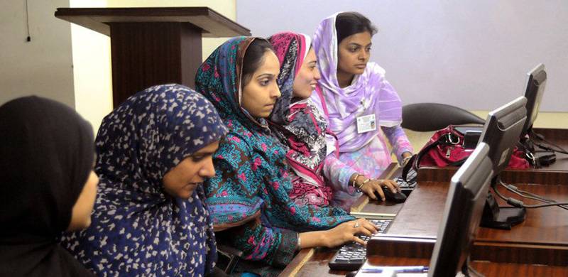 Young Pakistanis Need Access To Better Career Advice