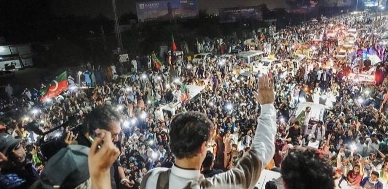 PTI Calls Off Long March As Imran Gives Govt 6-Day Ultimatum
