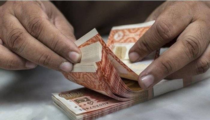 Rupee Hits Historic Low Of Rs222 Against Dollar