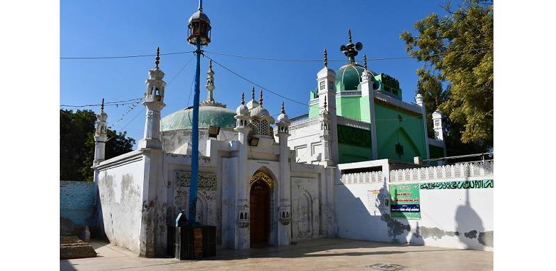 Mosques And Mystics Of Shikarpur - I