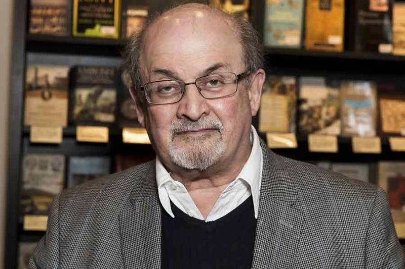 Iranian Newspapers Praise Salman Rushdie's Attacker