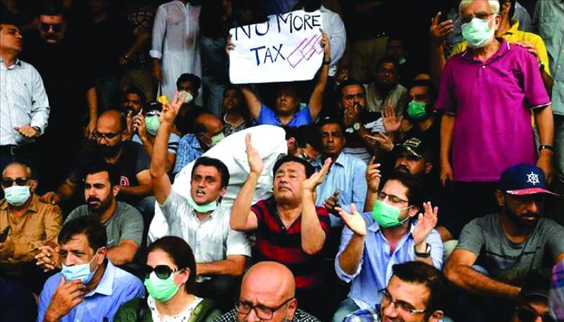 Livid Karachi Denizens Protest Against Power Cuts And High Electricity Bills