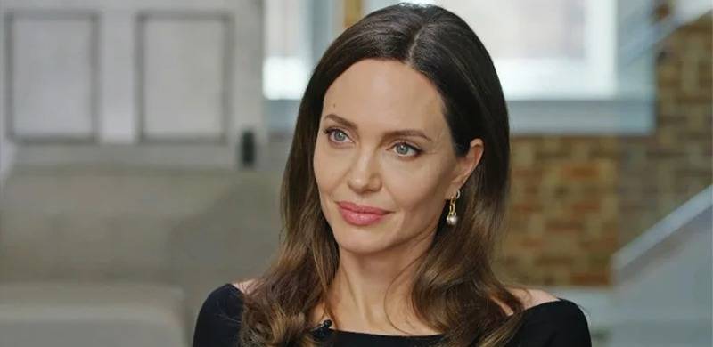 Hollywood Megastar Angelina Jolie In Flood-Wrecked Pakistan To 'Wake Up' World