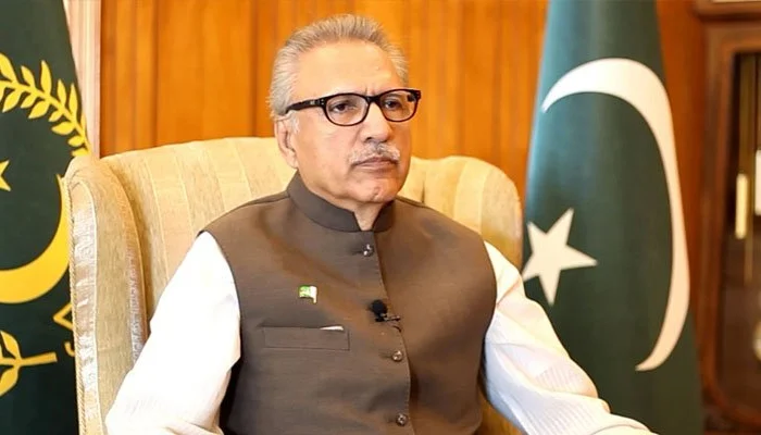 Only Imran, Establishment Can Reconcile Their Severed Relations: President Alvi