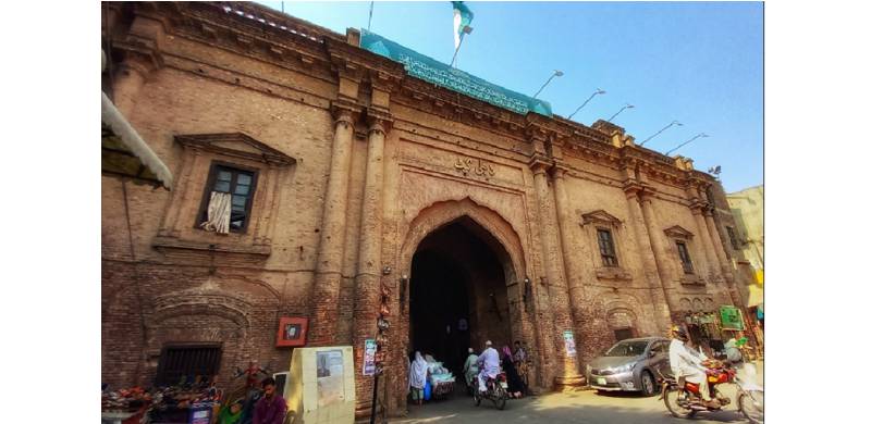 Of 'Vaapsi' And Peace: Careem-ing To Mughal Lahore