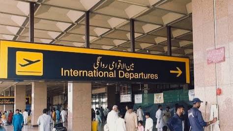 More Than 700,000 Pakistanis Left The Country in 2022; Many Were Highly Educated