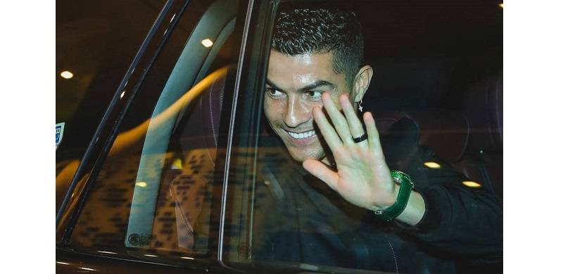 Inside Ronaldo's First Saudi Home After Al-Nassr Signing