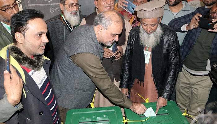 JI Alleges Rigging In Karachi As LG Poll Results Delayed