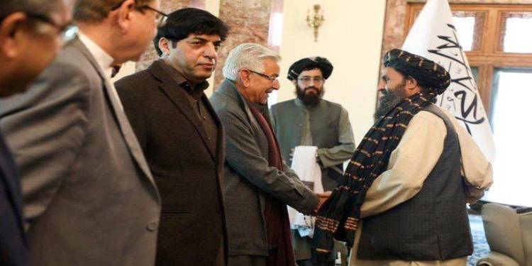 Khawaja Asif, DG ISI Meet Taliban Leadership In Kabul