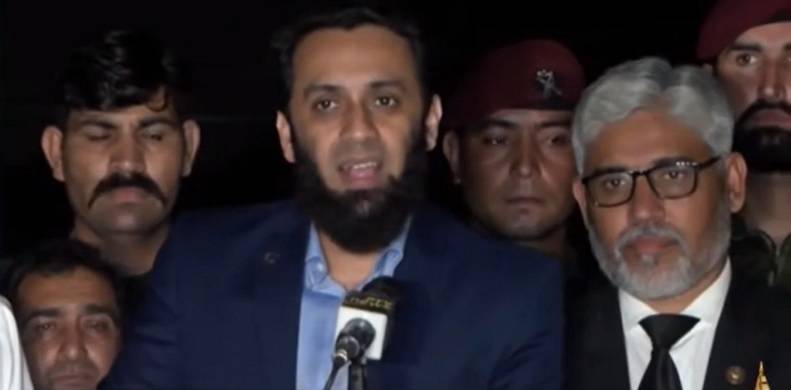 Tarrar Asks 'Coward' Imran To Come Out Of Hiding, Surrender To Police