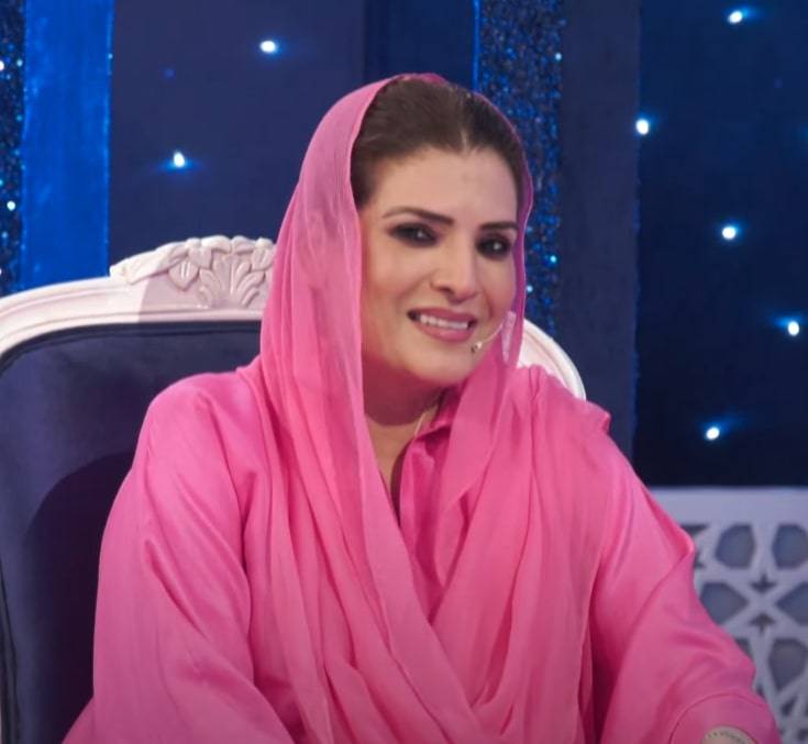Actress Resham Bares All About Her Personal Life