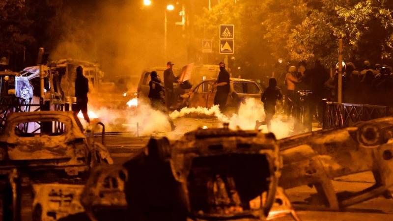 Violent Protesters Rage Across France For Fourth Consecutive Day