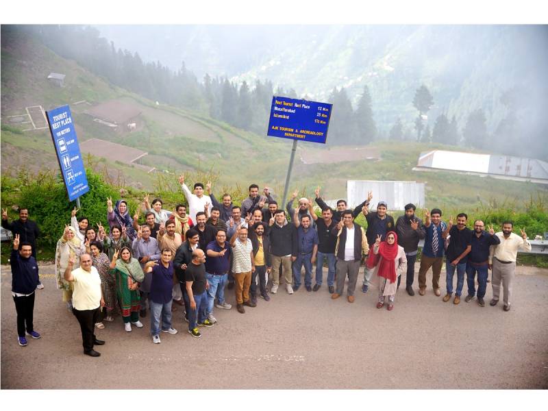 Sargodha Academia Finds A Pleasant Retreat In Kashmir
