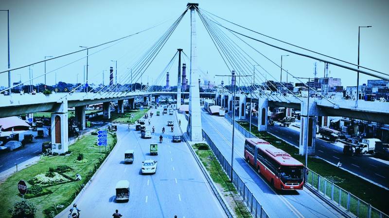 Looming Over Lahore: The Elevated Expressway Debate