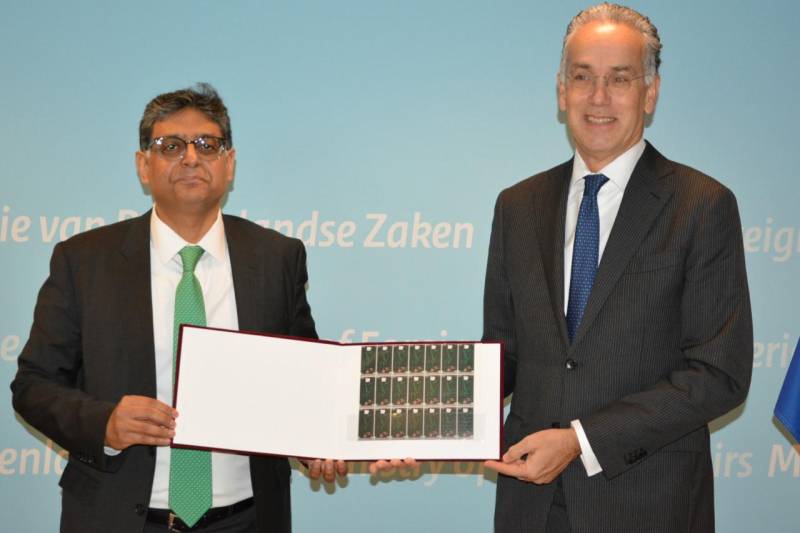 Commemorative Postage Stamp Unveiled To Mark 75 Years of Pakistan-Netherlands Ties