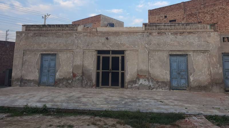 Ahmadiyya Worship Place In Faisalabad Desecrated
