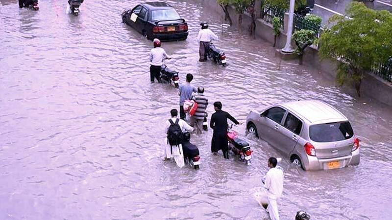 Heavy Downpour Lashes Karachi For Second Day