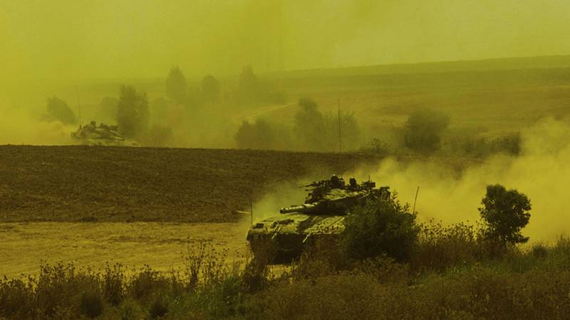 Israeli Tanks Advance In North Gaza