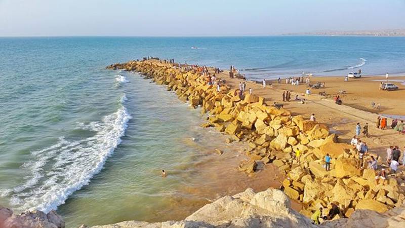 Gadani's Beautiful Coastline Is Deprived Of Basic Amenities