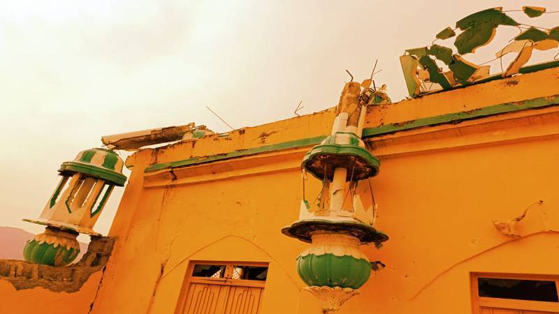 Police Desecrate Minarets Of 70-Year-Old Ahmadiyya Worship Place In Sialkot