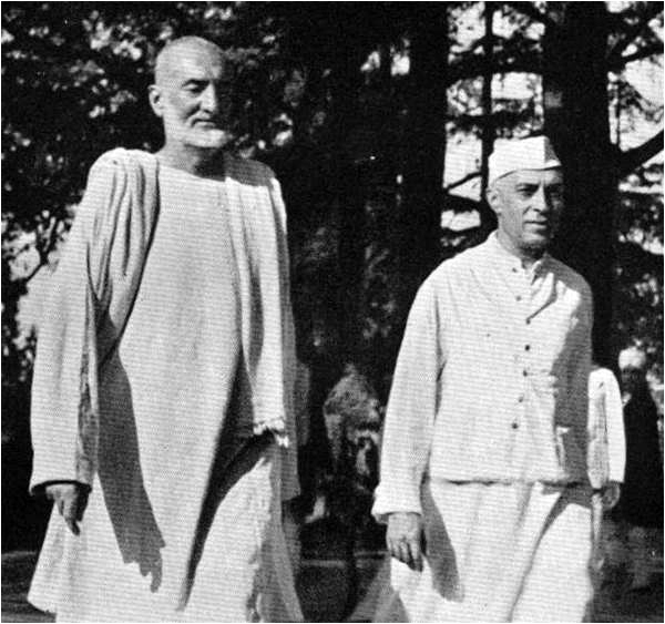 The imposing Khan Abdul Ghaffar Khan with Jawaharlal Nehru