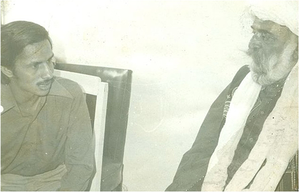 Mujahid Barelvi with Marri, in a meeting that took place shortly before his death