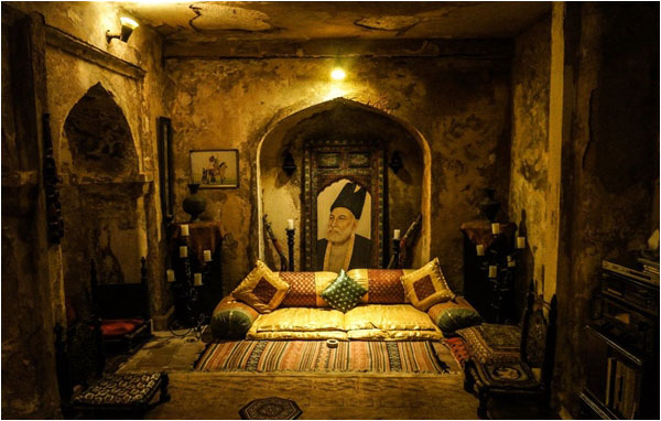 The underground baithak - lights, luxuries and Ghalib