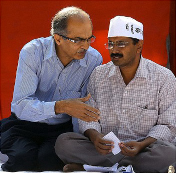 Kejriwal and Prashant Bhushan at the launch of the Aam Admi Party on Parliament Street, Delhi in 2012