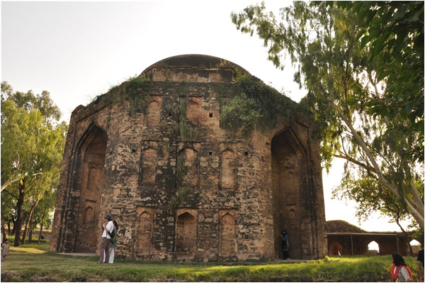 Baradari at the Rawat Fort - Courtesy Rana Shahid
