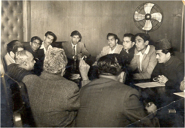 Inter-Collegiate Body (ICB) delegates meet with Prime Minister Khwaja Nazimuddin to press for their demands, January 14, 1953