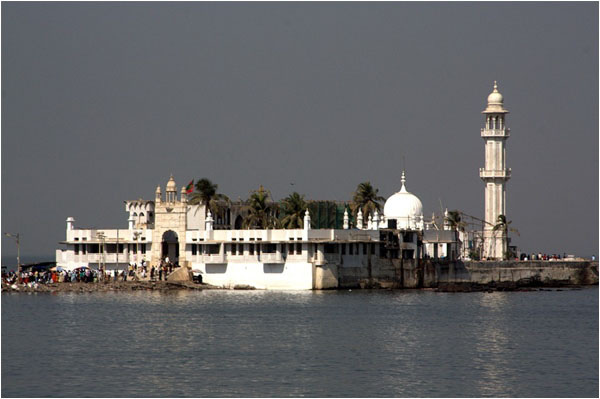 The Haji Ali shrine