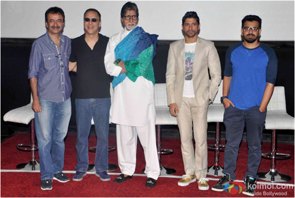 Amitabh Bachchan (centre) and Farhan Akhtar (second from the right) during a press tour for the filma