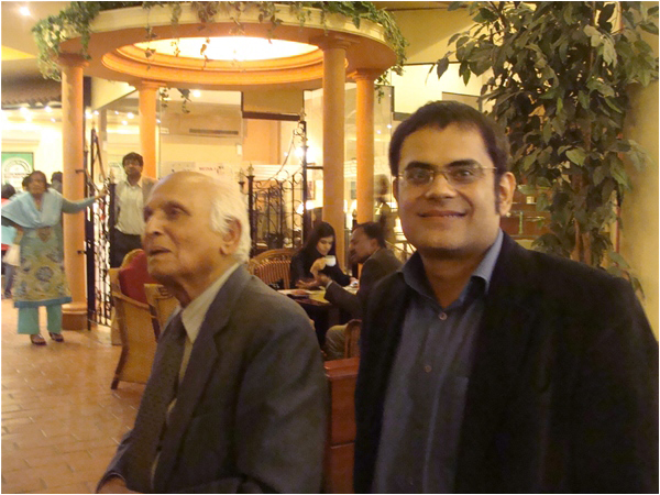 The author with Intizar Hussain