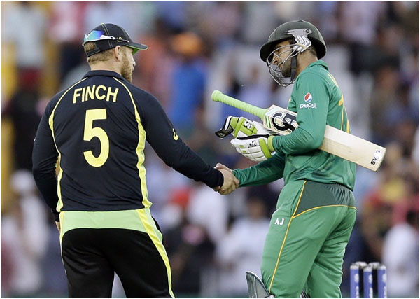 Shoaib Malik with Aaron Finch