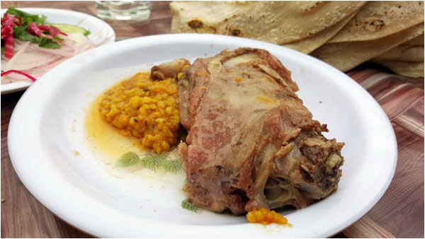 A serving of 'rosh' meat is popular in Balochistan