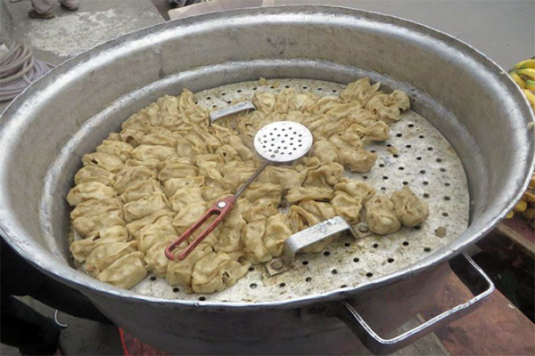 Steamed mamtu dumplings - Image courtesy - mygilgit.com