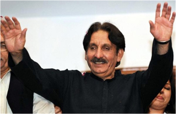 Chaudhry Iftikhar won praise for his stand against Musharraf and also received criticism for his alleged populism