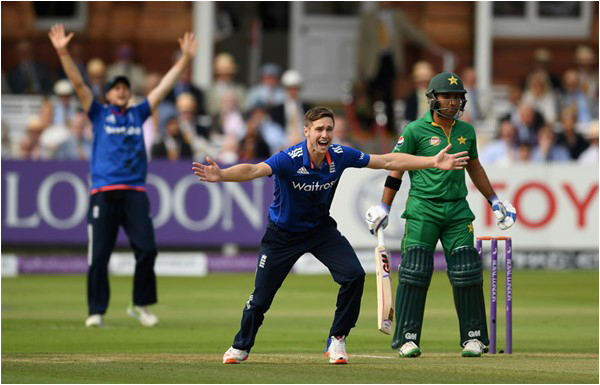 Chris Woakes had Sami Aslam caught behind in the second ODI