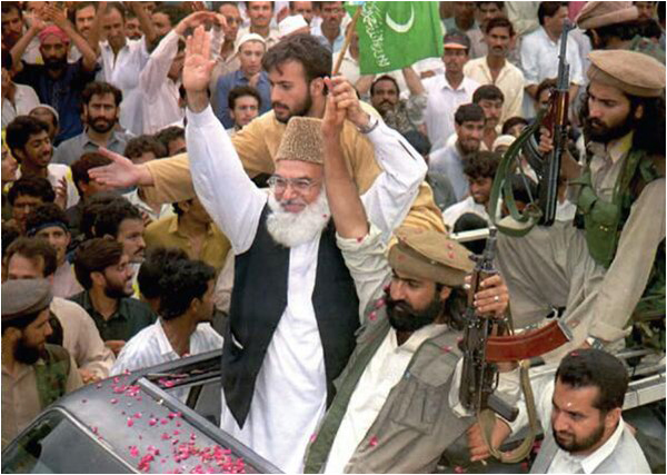 JI's Qazi Hussain Ahmed with Hizb's Mast Gul in 1995